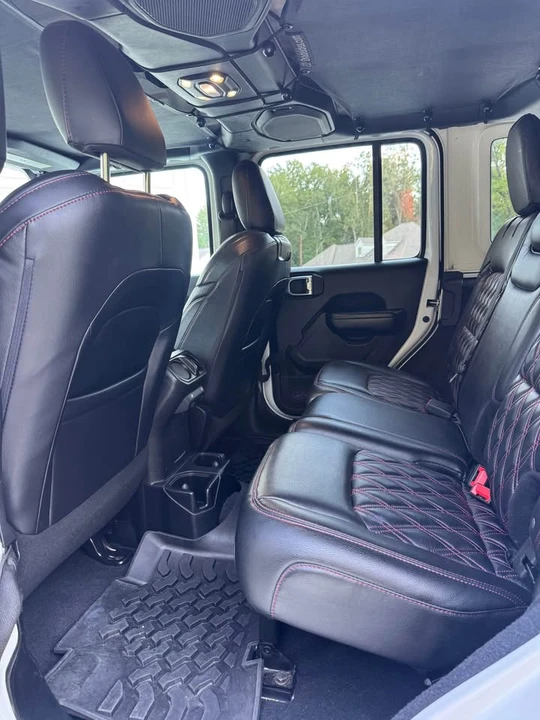 2019 Jeep JL Wrangler - Image 10 of 15