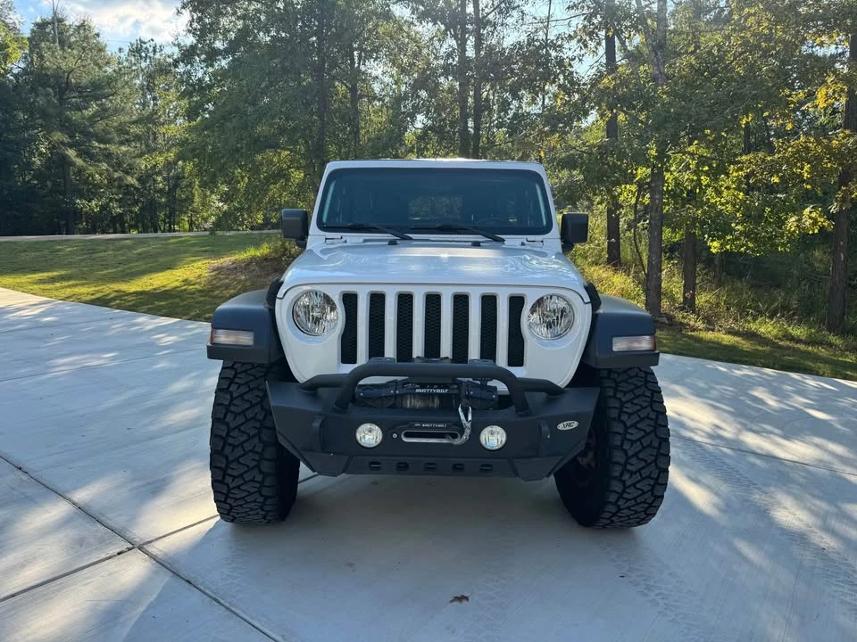 2019 Jeep JL Wrangler - Image 4 of 15