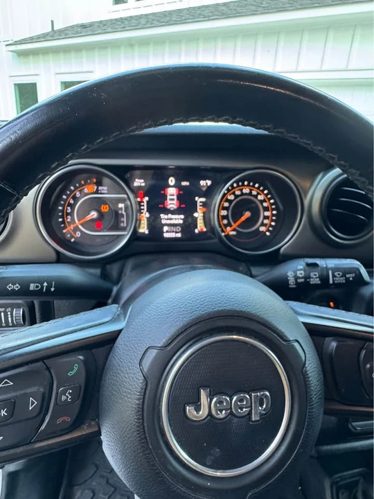 2019 Jeep JL Wrangler - Image 12 of 15