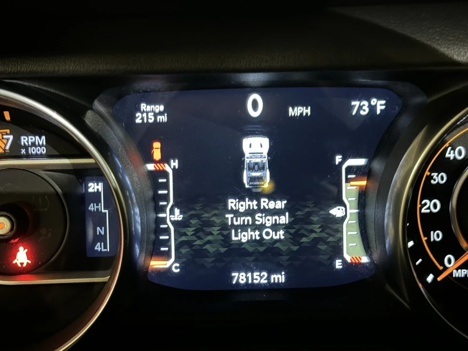 2019 Jeep JL Wrangler - Image 19 of 21