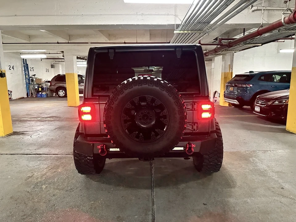 2019 Jeep JL Wrangler - Image 11 of 21