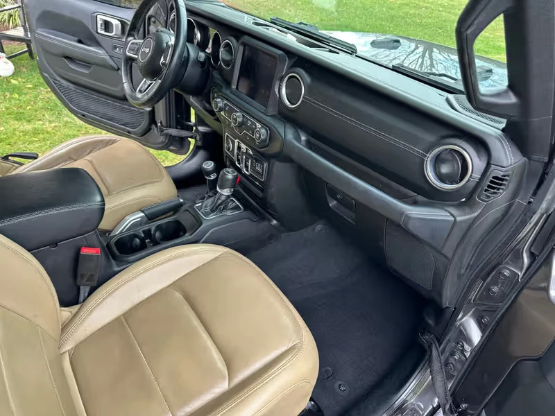 2019 Jeep JL Wrangler - Image 14 of 21