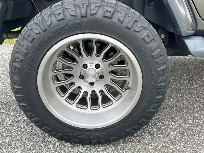 2019 Jeep JL Wrangler - Image 7 of 21