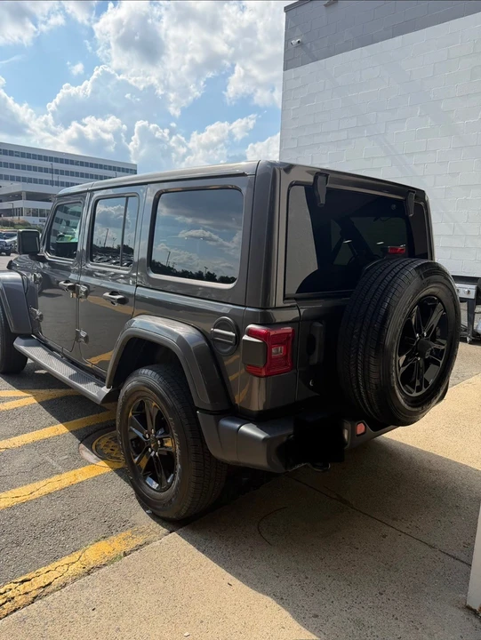 2019 Jeep JL Wrangler - Image 6 of 13