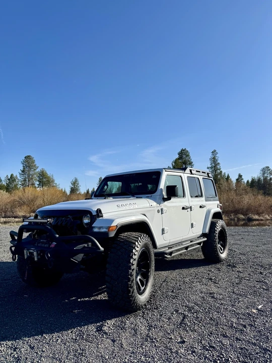 2019 Jeep JL Wrangler - Image 10 of 22