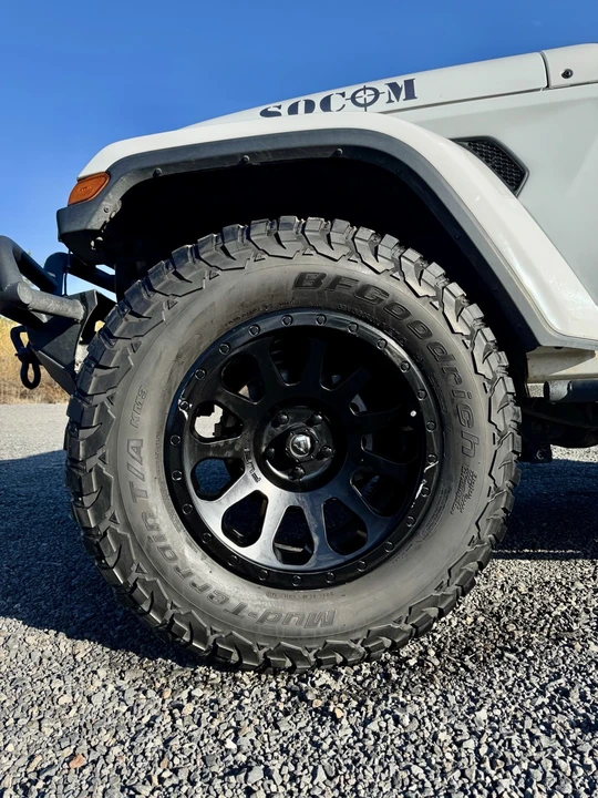 2019 Jeep JL Wrangler - Image 9 of 22