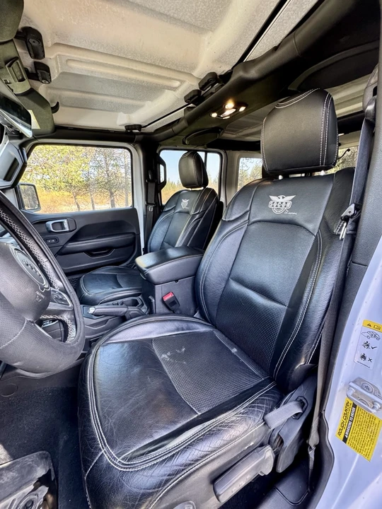 2019 Jeep JL Wrangler - Image 15 of 22