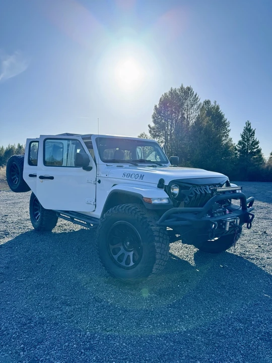 2019 Jeep JL Wrangler - Image 6 of 22