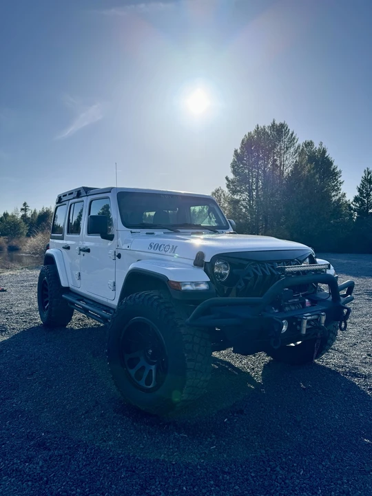 2019 Jeep JL Wrangler - Image 13 of 22