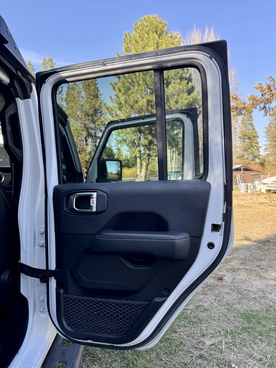 2019 Jeep JL Wrangler - Image 17 of 22