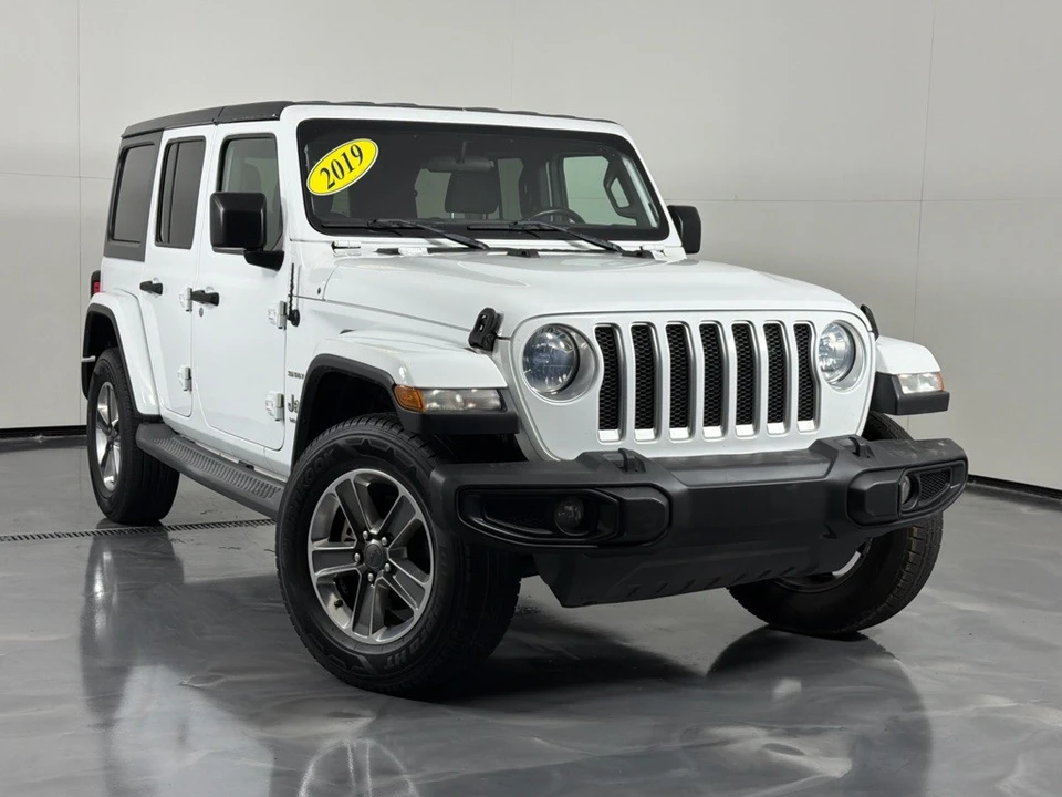 2019 Jeep JL Wrangler - Image 2 of 25