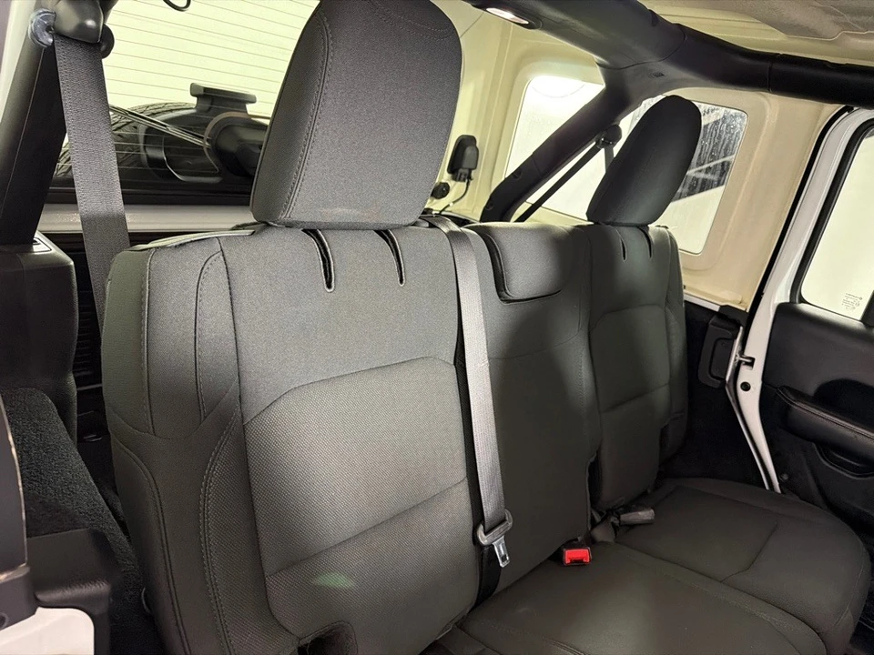 2019 Jeep JL Wrangler - Image 21 of 25