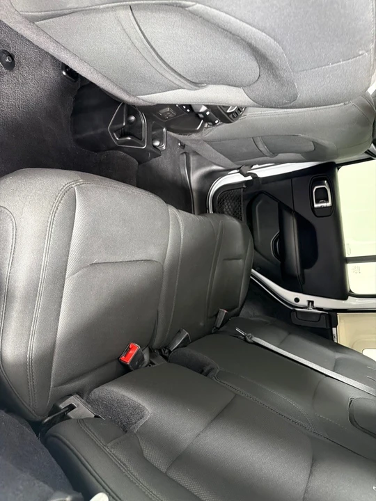 2019 Jeep JL Wrangler - Image 17 of 25