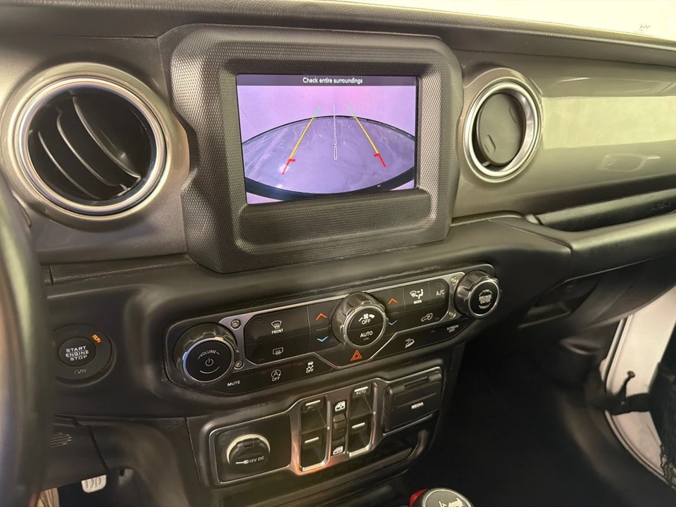 2019 Jeep JL Wrangler - Image 15 of 25
