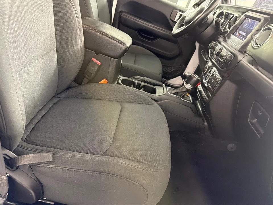 2019 Jeep JL Wrangler - Image 22 of 25