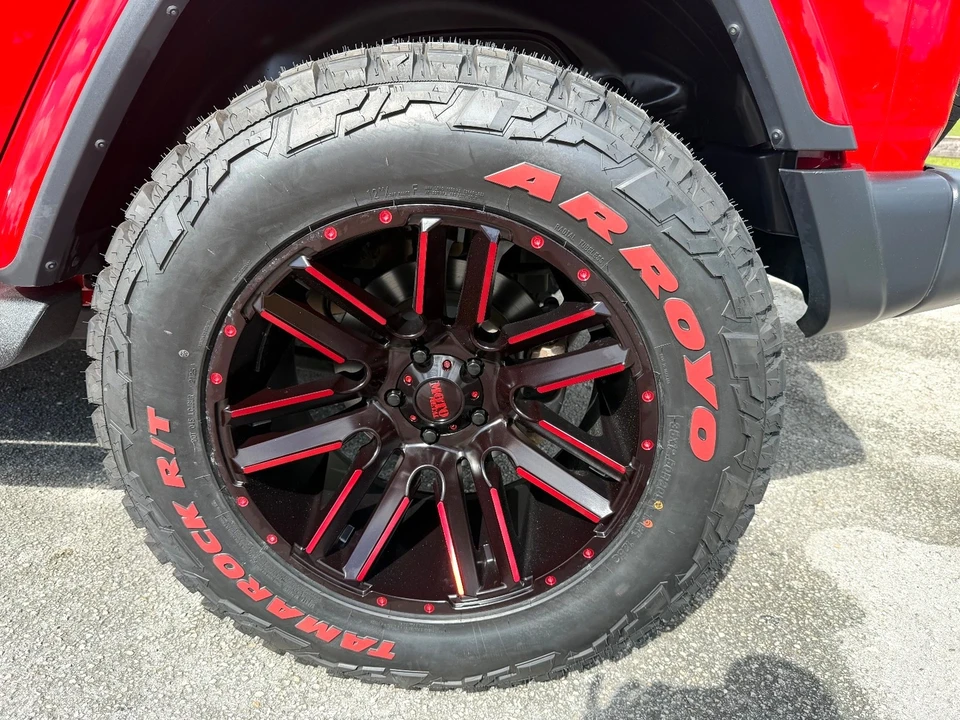 2019 Jeep JL Wrangler - Image 15 of 21