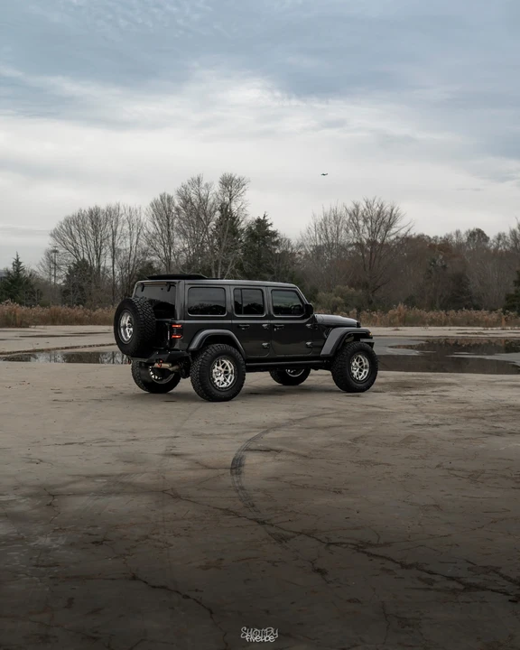 2019 Jeep JL Wrangler - Image 19 of 21