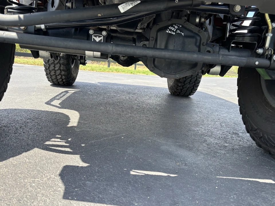 2019 Jeep JL Wrangler - Image 25 of 31