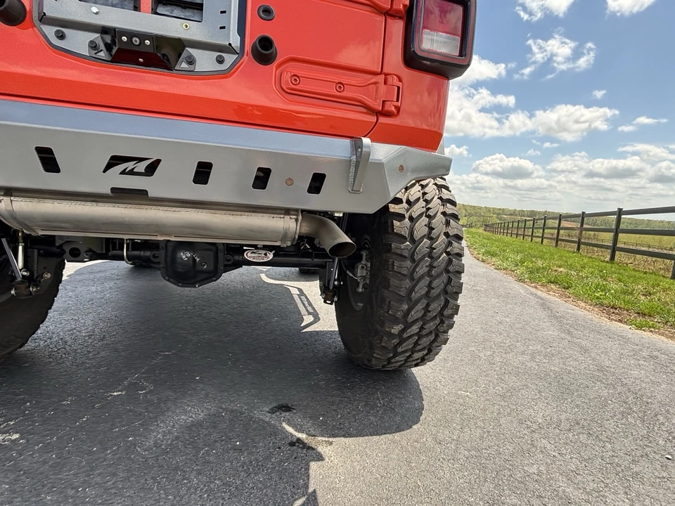 2019 Jeep JL Wrangler - Image 12 of 31