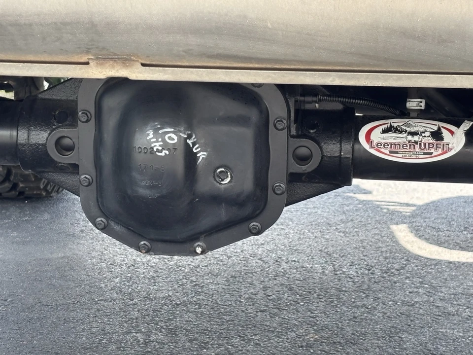 2019 Jeep JL Wrangler - Image 30 of 31