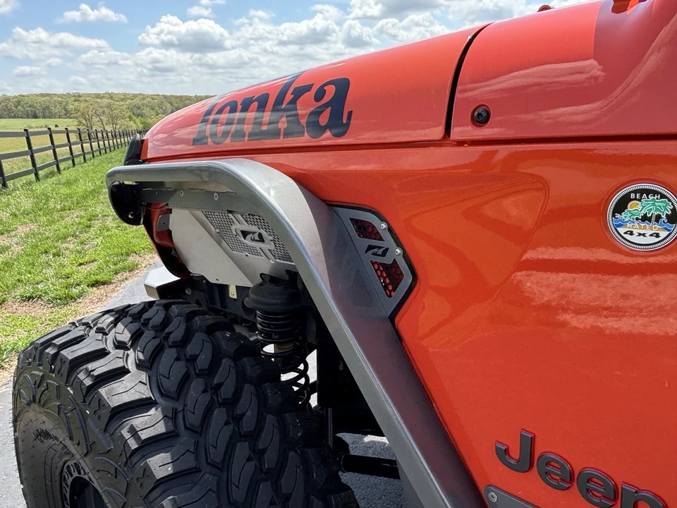 2019 Jeep JL Wrangler - Image 14 of 31