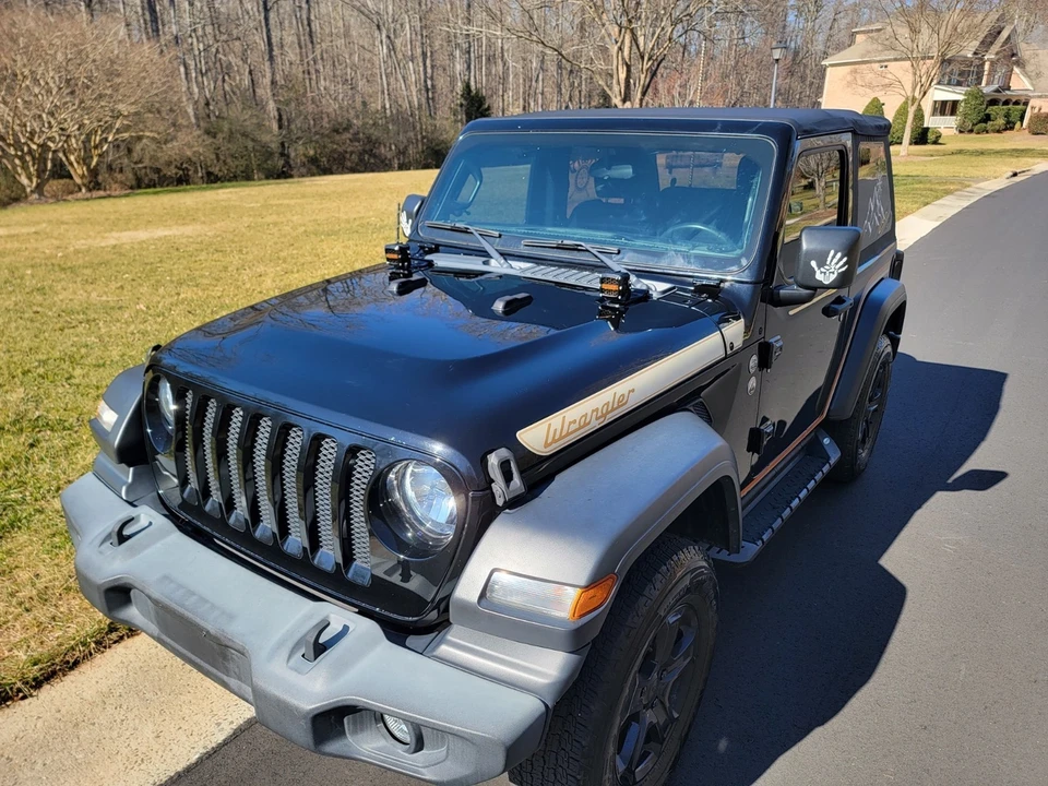 2019 Jeep JL Wrangler - Image 20 of 21