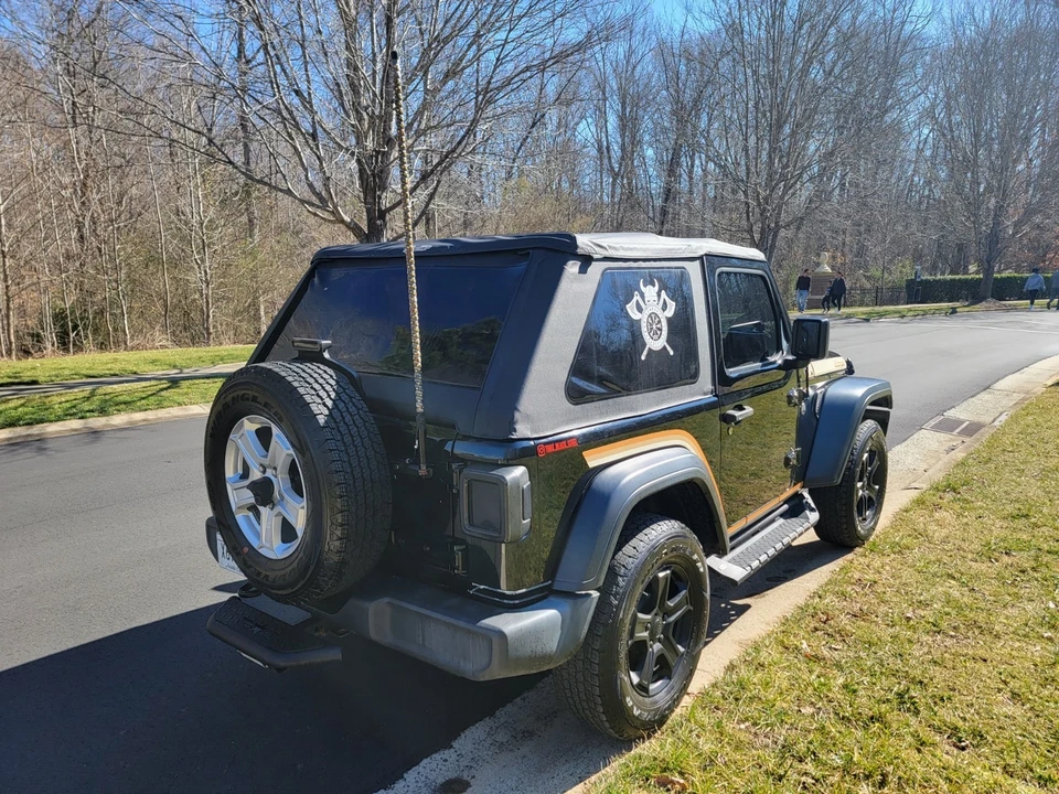 2019 Jeep JL Wrangler - Image 11 of 21