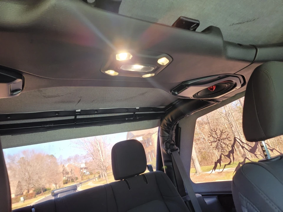 2019 Jeep JL Wrangler - Image 12 of 21