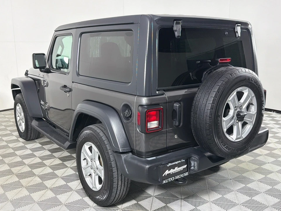 2019 Jeep JL Wrangler - Image 7 of 12