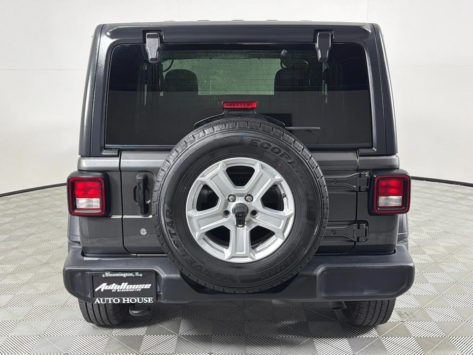 2019 Jeep JL Wrangler - Image 6 of 12