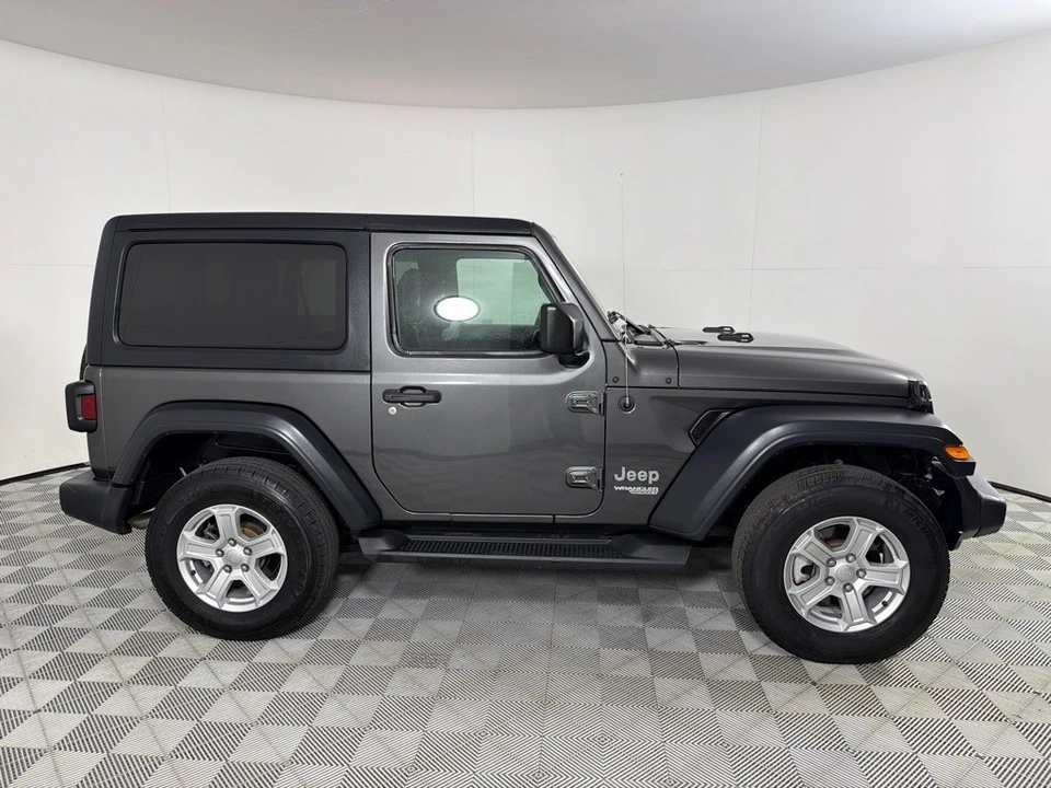 2019 Jeep JL Wrangler - Image 4 of 12