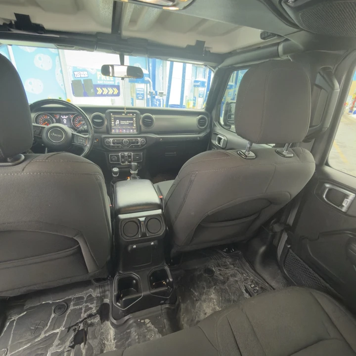 2019 Jeep JL Wrangler - Image 11 of 12