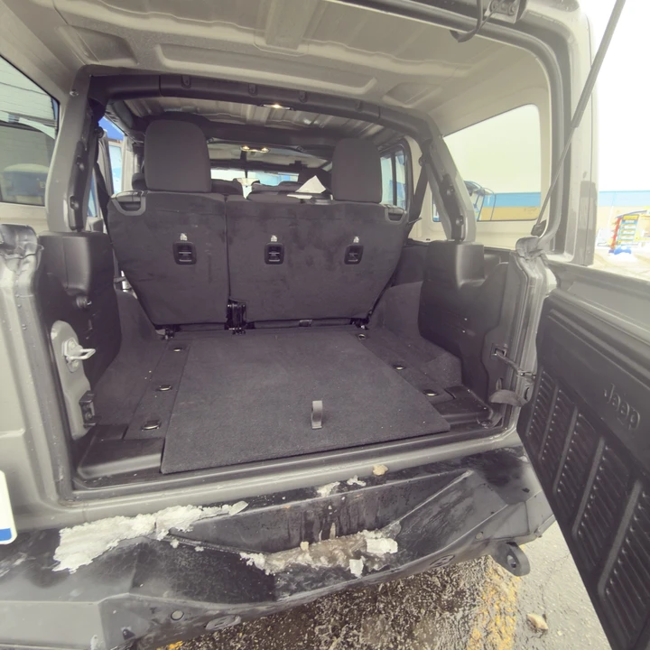 2019 Jeep JL Wrangler - Image 8 of 12