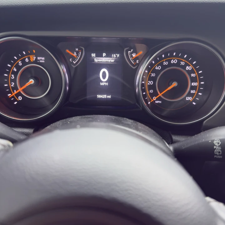 2019 Jeep JL Wrangler - Image 7 of 12