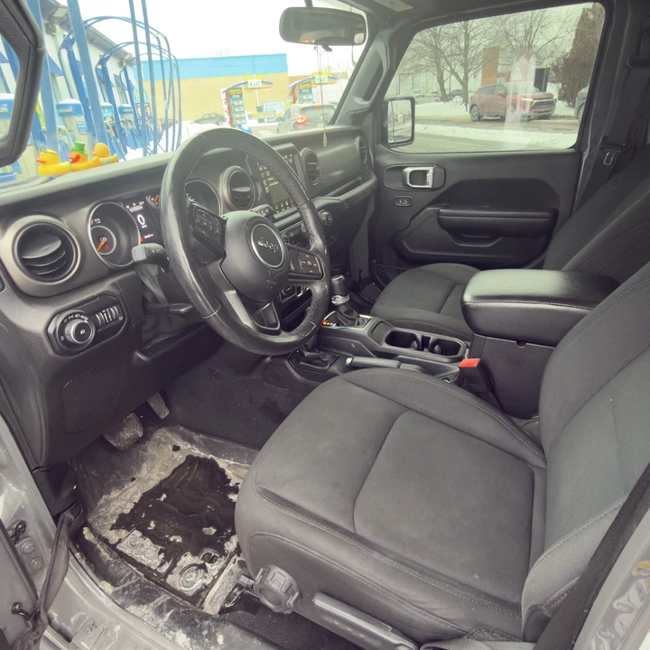 2019 Jeep JL Wrangler - Image 9 of 12