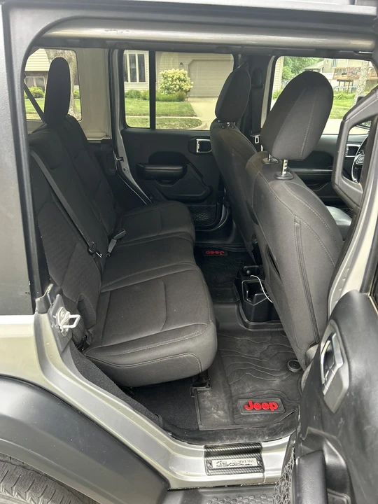 2019 Jeep JL Wrangler - Image 11 of 25