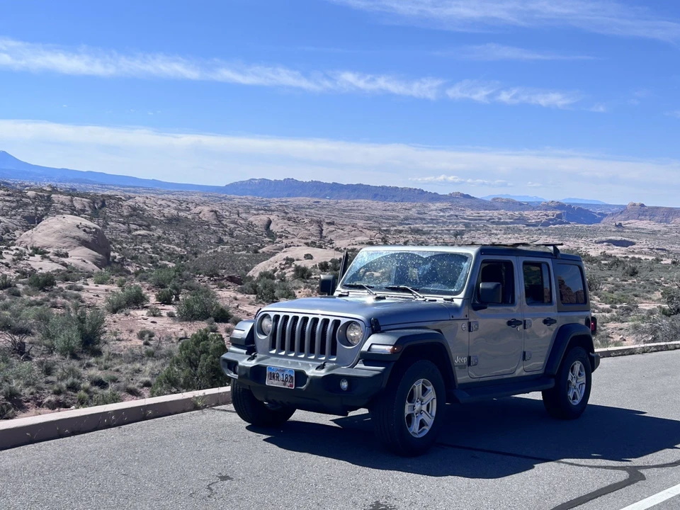 2019 Jeep JL Wrangler - Image 22 of 25