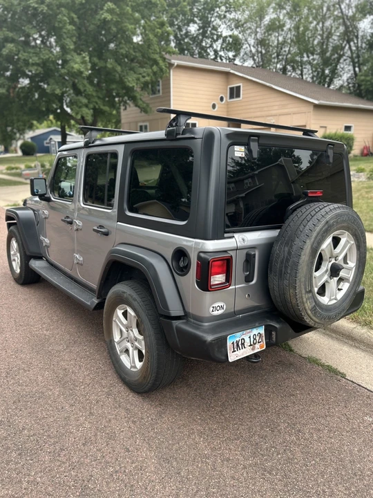 2019 Jeep JL Wrangler - Image 5 of 25