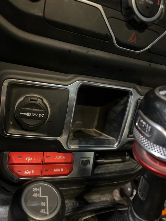 2019 Jeep JL Wrangler - Image 20 of 29