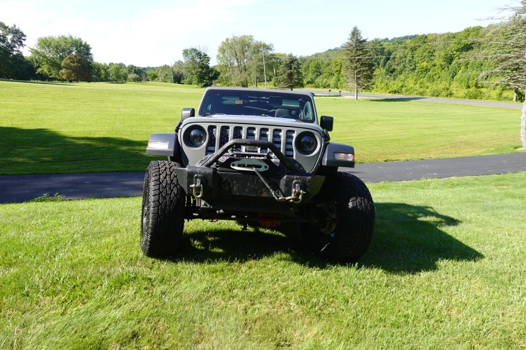 2019 Jeep JL Wrangler - Image 3 of 23
