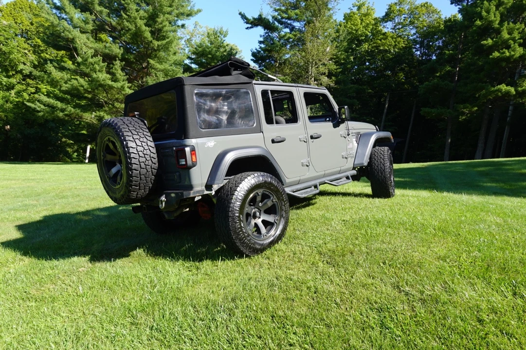2019 Jeep JL Wrangler - Image 7 of 23