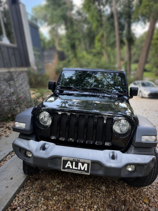 2019 Jeep JL Wrangler - Image 4 of 5