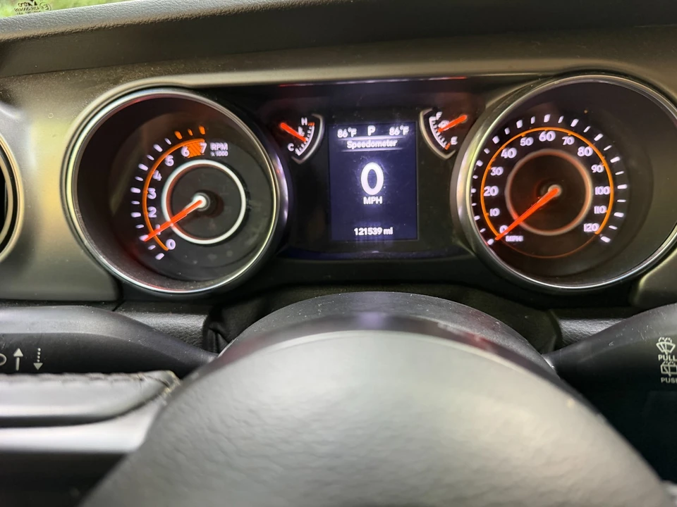 2019 Jeep JL Wrangler - Image 6 of 8