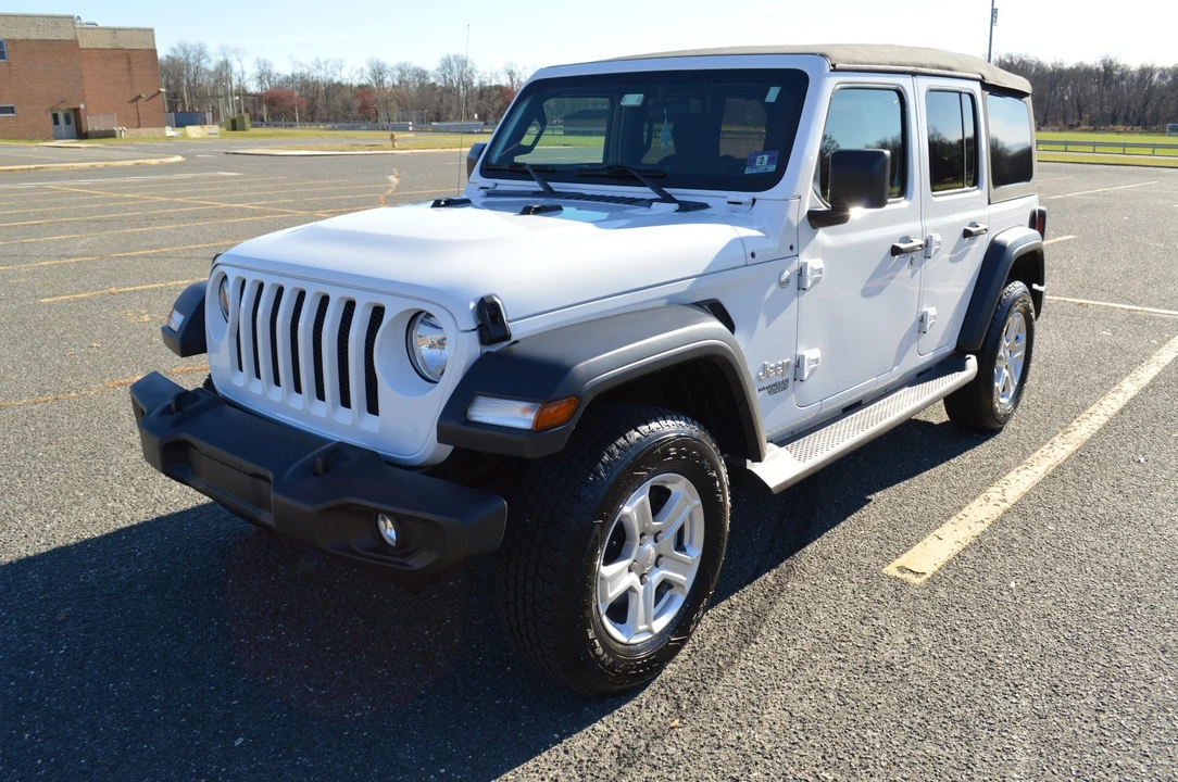 2019 Jeep JL Wrangler - Image 6 of 21