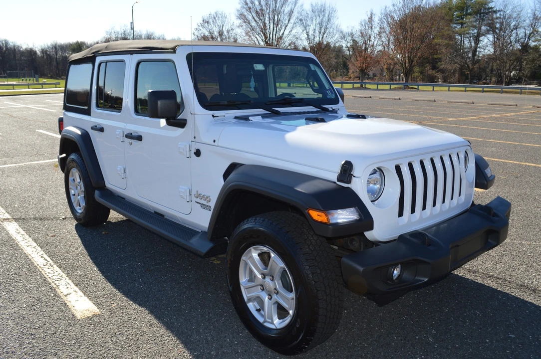 2019 Jeep JL Wrangler - Image 3 of 21