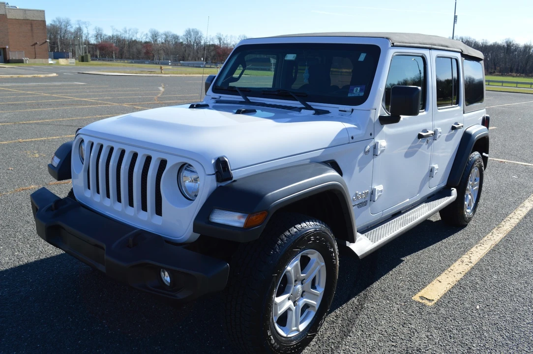 2019 Jeep JL Wrangler - Image 8 of 21