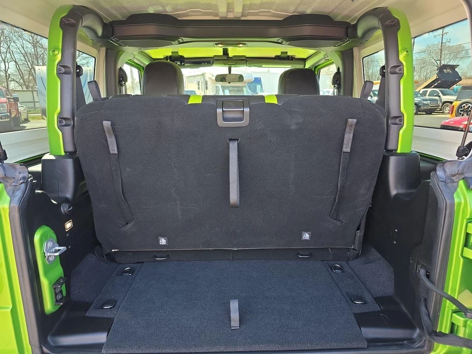 2019 Jeep JL Wrangler - Image 15 of 21