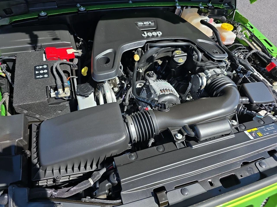 2019 Jeep JL Wrangler - Image 13 of 21