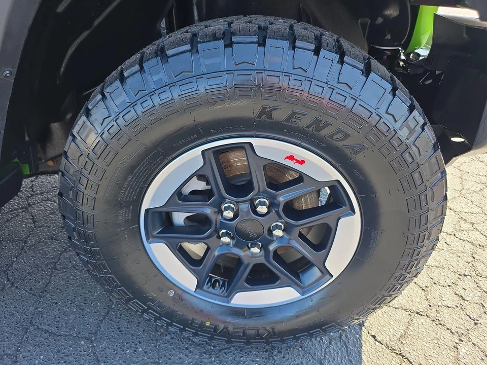 2019 Jeep JL Wrangler - Image 16 of 21