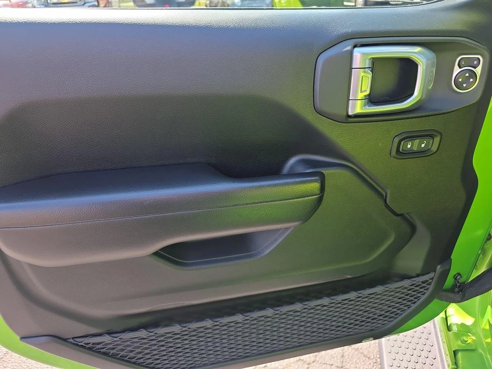 2019 Jeep JL Wrangler - Image 5 of 21